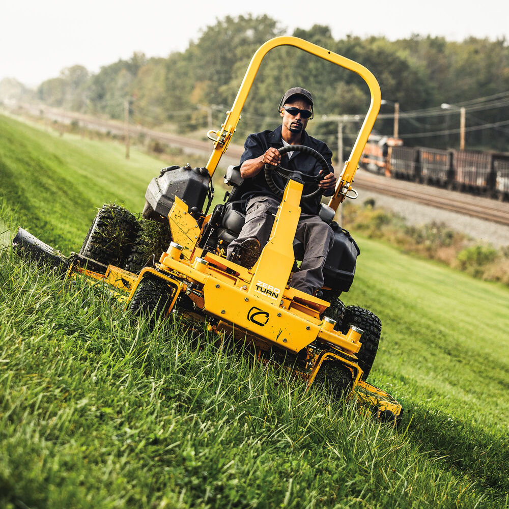 Cub Cadet Pro Z 972 SD 38.5HP EFI Kawasaki Zero Turn Mower - The Lawn Market Store
