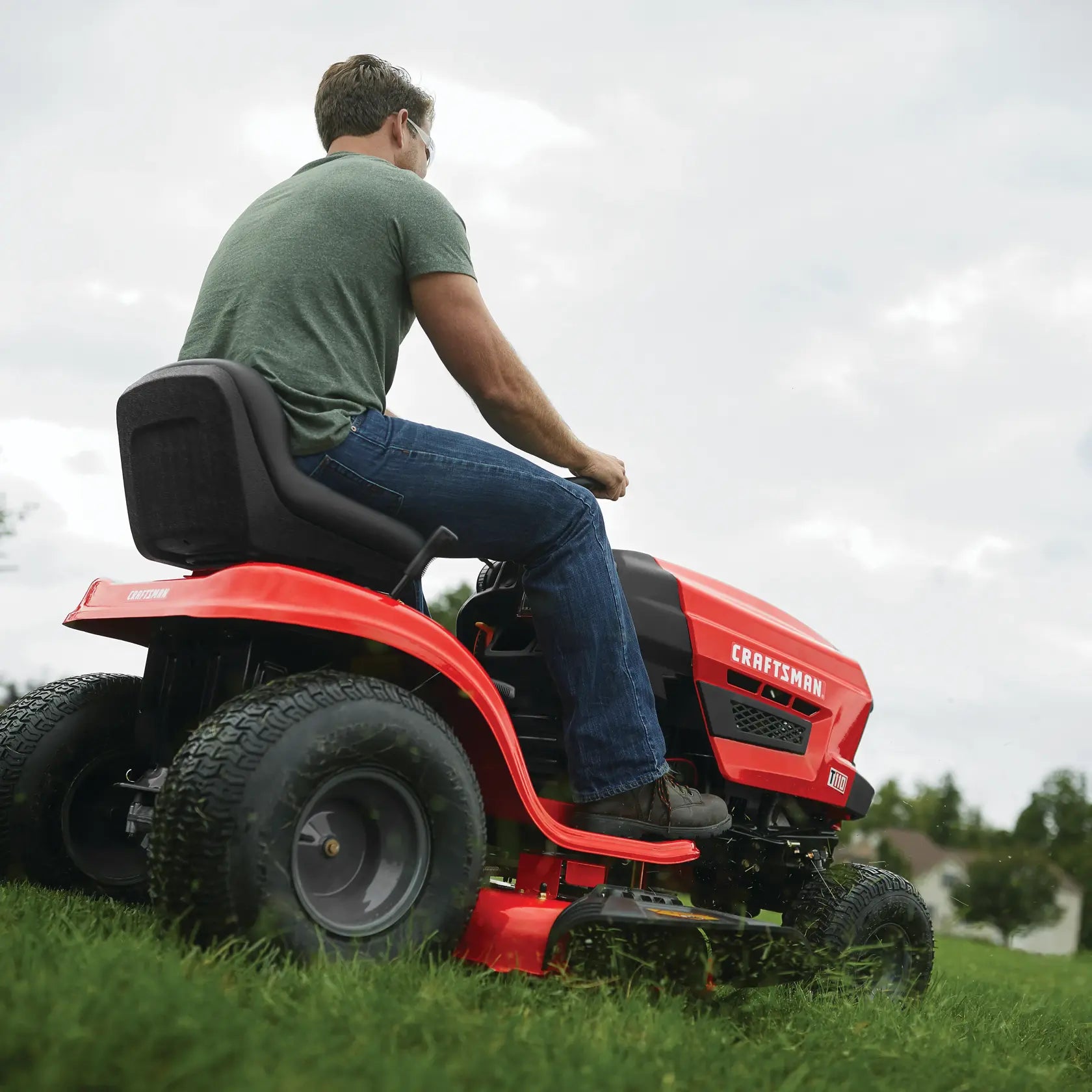 CRAFTSMAN 42-Inch 17.5 HP Gas Riding Lawn Mower with 7-Speed Gear Drive & Steel Deck - The Lawn Market Store
