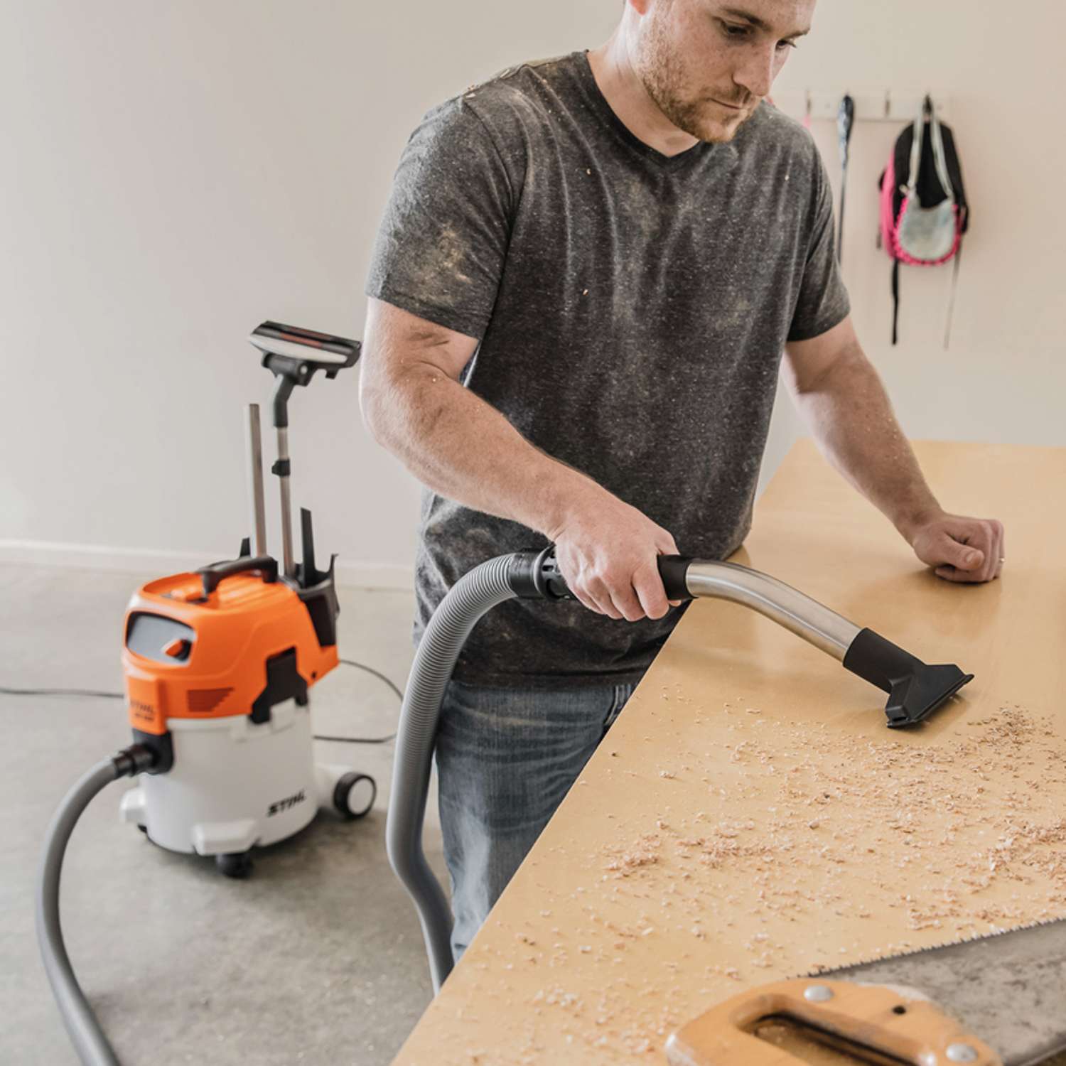 STIHL SE 122 Professional Wet/Dry Shop Vacuum 7.9 Gallon 120V - The Lawn Market Store