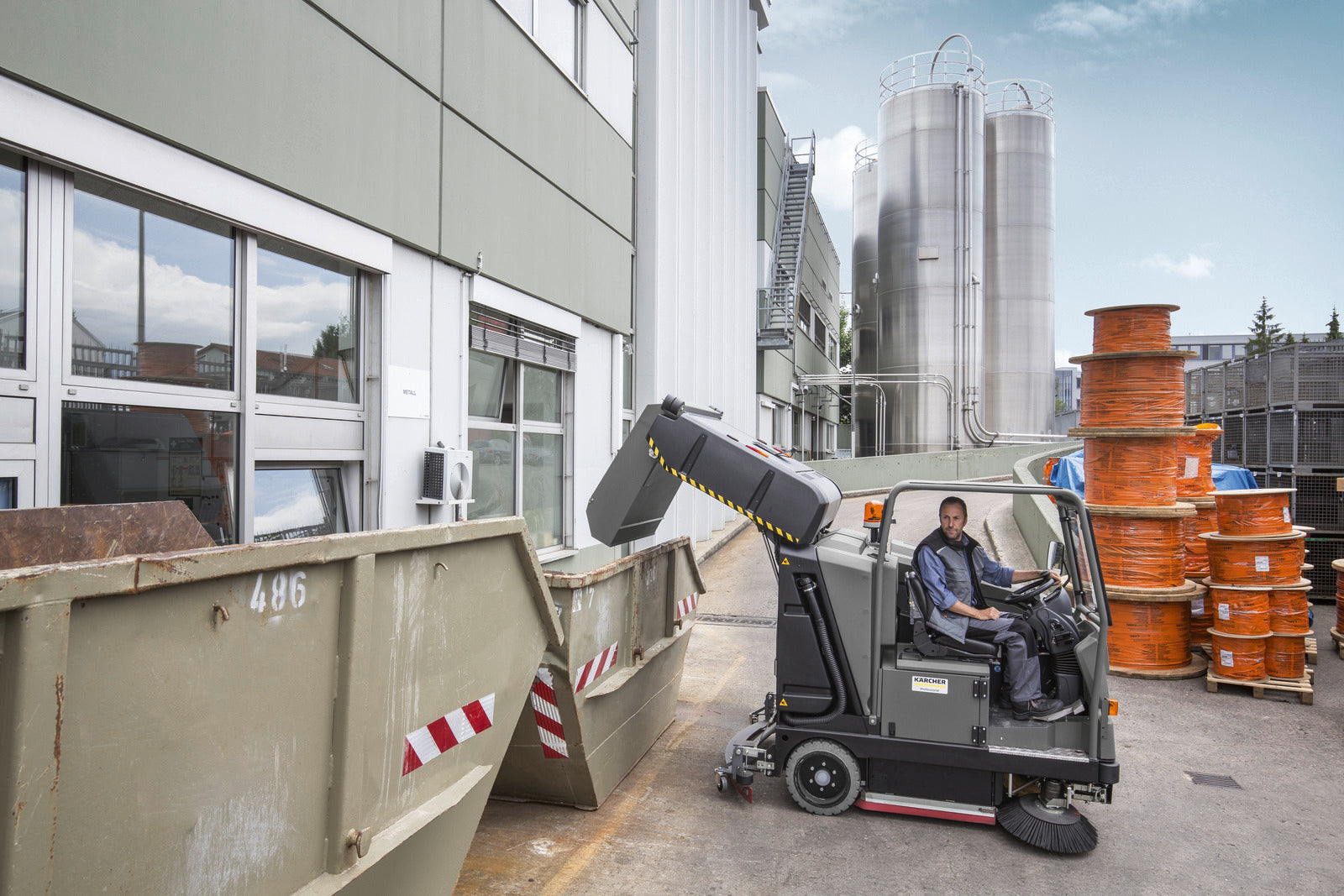 Kärcher B 300 RI LPG Ride-On Sweeper Scrubber 69” Industrial Cleaner - The Lawn Market Store